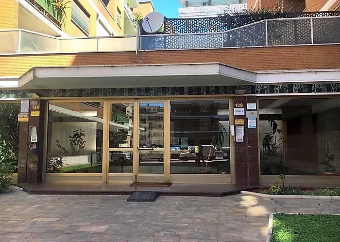 Hotel B&B Roma 2*